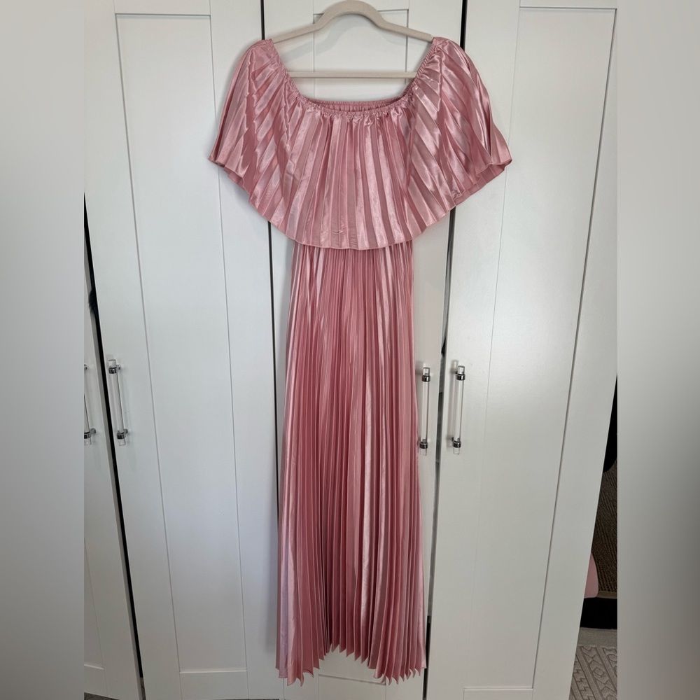 Off the shoulder pink Maxi dress. Size XS.